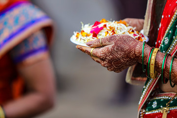 Indian traditional wedding ceremony : Bridal hand with mehandi design 