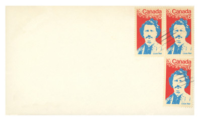 Brief letter Umschlag envelope Canada Kanada vintage retro Briefmarken stamps gestempelt used Person Mann Louis Riel blau rot beige weiss red blue Gesicht face