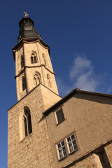 Fototapeta na wymiar Turm der Allerheiligenkirche im thüringischen Mühlhausen