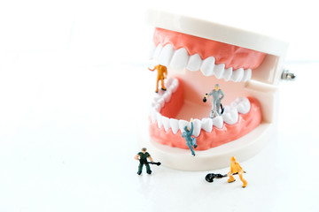 Model of the robot cleaning the teeth