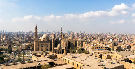 Obraz premium view of mosque in od city in cairo in egypt