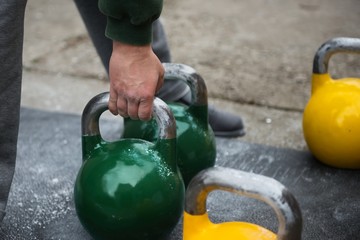 athlete getting ready for cross fit training