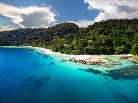 Andaman crystal sea white sand beach at lipe island. Panoramic view. Koh lipe stun Thailand. 