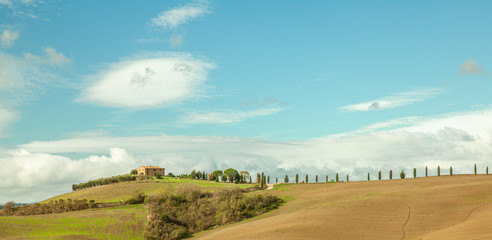 Obraz premium Tuscany Typical Farmland and Countryhouses Landscape