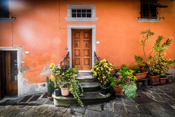 Fototapeta na wymiar Colorful facade in Montecatini Alta