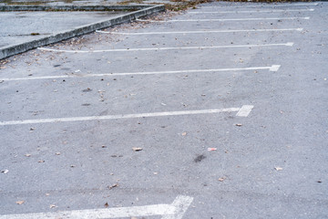 Parking markings on the pavement