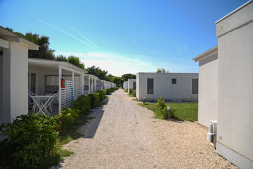 Bungalows by Morning, Holidays Houses