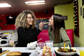 lunch with friends at a burger in the city