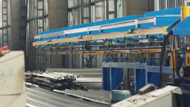 Sheet metal bending machine in the production plant