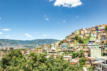 Obraz premium melledin colombia city favela district 13