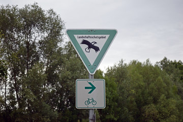 Road Sign with Eagle & Cycle  6567-042