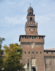 Fototapeta na wymiar ミラノのスフォルツェスコ城