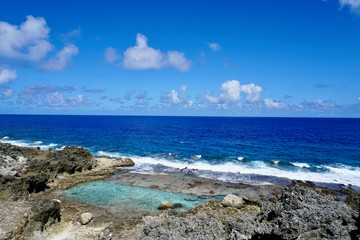 Fototapeta na wymiar 沖縄離島の海
