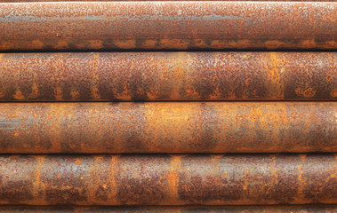 The pattern of rust on steel pipes in the construction area