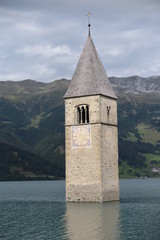 Versunkene Kirche im Reschensee, S&uuml;dtirol