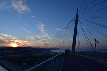 Obraz premium Pescara, Ponte del Mare Bridge at Sunset in Abruzzo, Italy