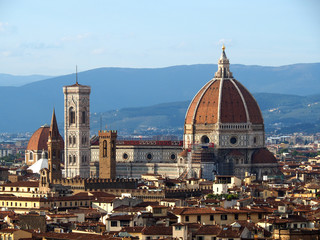 Fototapeta na wymiar View of the city of Florence in Italy