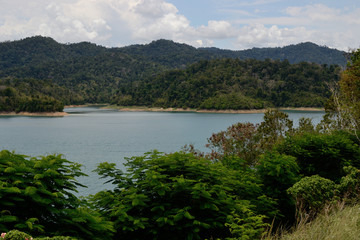 Fototapeta na wymiar Green view of the most beautiful Thailand lake Cheow Lan