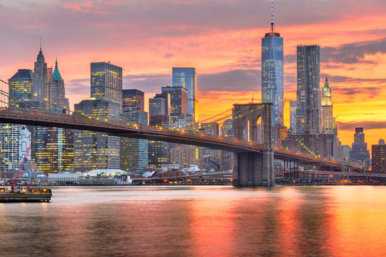 Fototapeta Lower Manhattan Skyline and Brooklyn Bridge