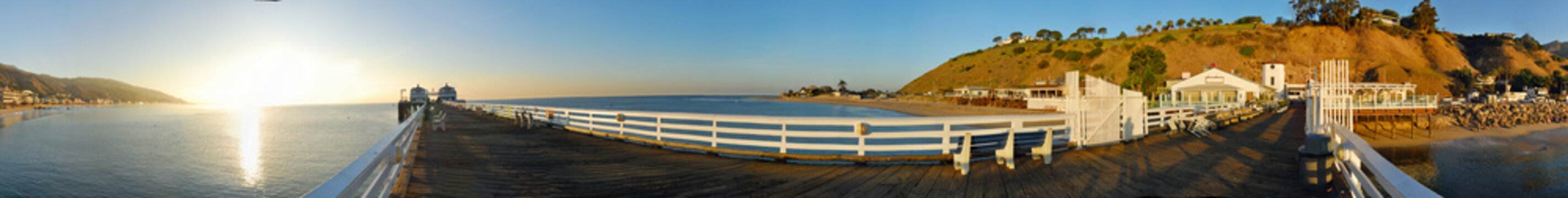 360 degree panorama of the Malibu pier.