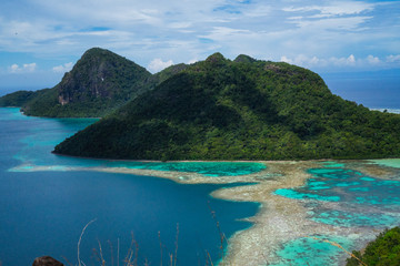 Scenic panoramic view of Bohey Dulang from top in Island Semporna, Sabah.