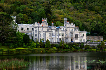 Das Kloster Kylemore Abbey in Irland