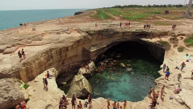 Grotta della Poesia, Puglia, Salento