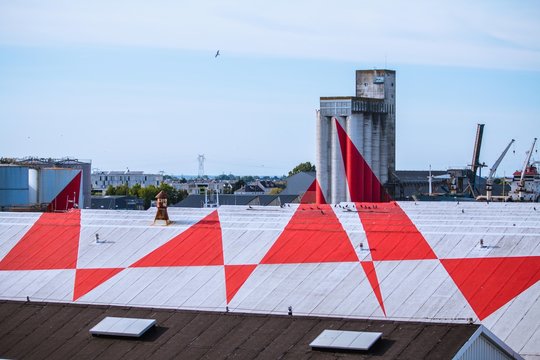 Suite de Triangle, Felice Varini, St-Nazaire