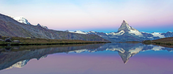 Fototapeta na wymiar Beautiful landscape with the Matterhorn in the Swiss Alps, Europe at sunrise
