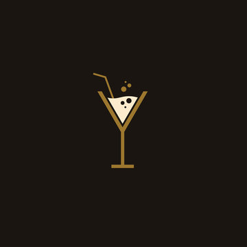 vintage glass Cocktail logo design vector. alcohol drink icon vector design template
