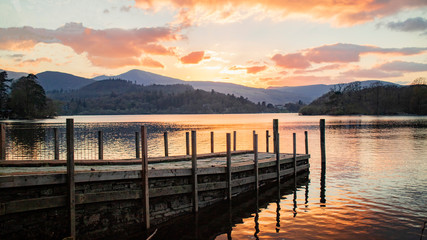 Obraz premium pier sunset