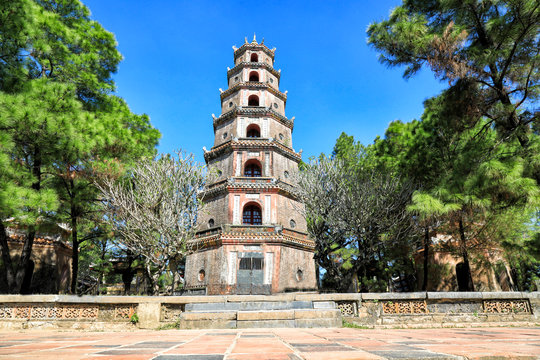 View of Thien Mu Pagoda, Hill of H&agrave; Kh&ecirc;, Hue, Vietnam