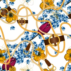 Papier peint Élément floral et bijoux Accessoire de bijoux ornés et feuilles ou feuillages esquissés et fleurs bleues et roses, motif harmonieux. Impression de chaîne dorée réaliste dans une illustration vectorielle de style vintage dessinés à la main sur fond blanc.