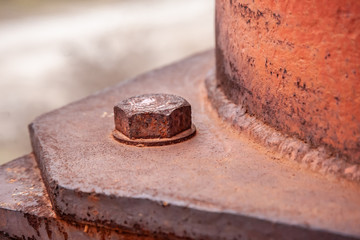 Bracing a powerful support on the construction of the bridge.