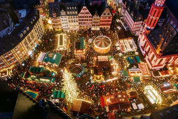 Obraz premium old city station Christmas 