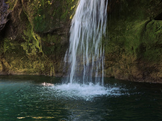 Fototapeta na wymiar Waterfalls on the Borosa River route in the Natural Park of the Sierra de Cazorla, Segura and Las Villas. In Jaén, Andalusia. Spain