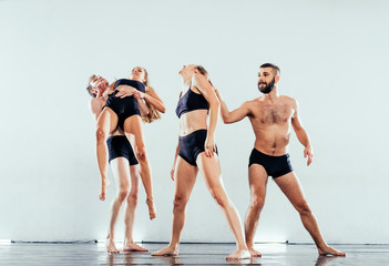 Obraz premium Stylish dance class