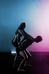 Obraz na płótnie Canvas Dancers training modern ballet