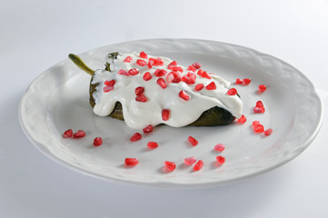 Plato de chile en nogada 