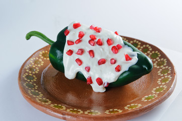 Plato de chile en nogada 