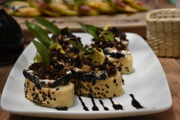 CANAPES