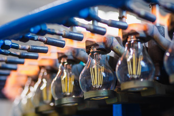 Automated workshop conveyor for production of glass lamps bulbs factory