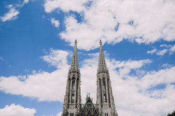 Fototapeta na wymiar Vienna landmark - Votivkirche Votive Church
