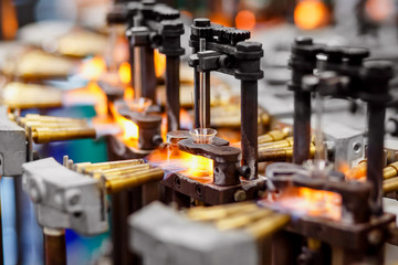 Automated workshop conveyor for production of glass lamps bulbs factory