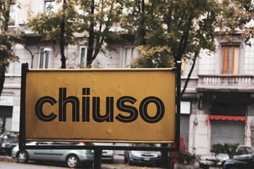 Obraz premium sign of a gas station with the word 