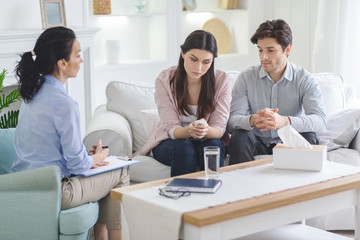 Family therapy due to conflicts and misunderstanding in couple