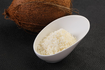 Coconut shredded chip with nut