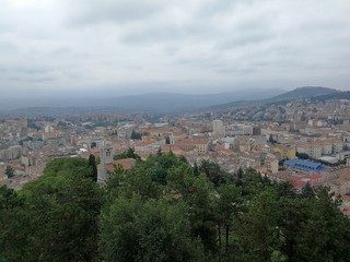 Fototapeta na wymiar Campobasso – Panorama dal terrazzo del castello