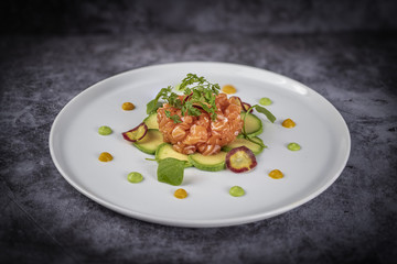 Tartare de saumon et avocat