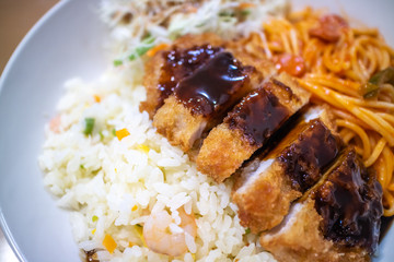 長崎の名物　トルコライス